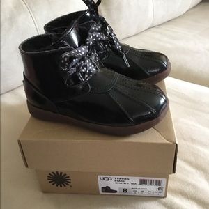 UGG black winter shoes for toddler 8
